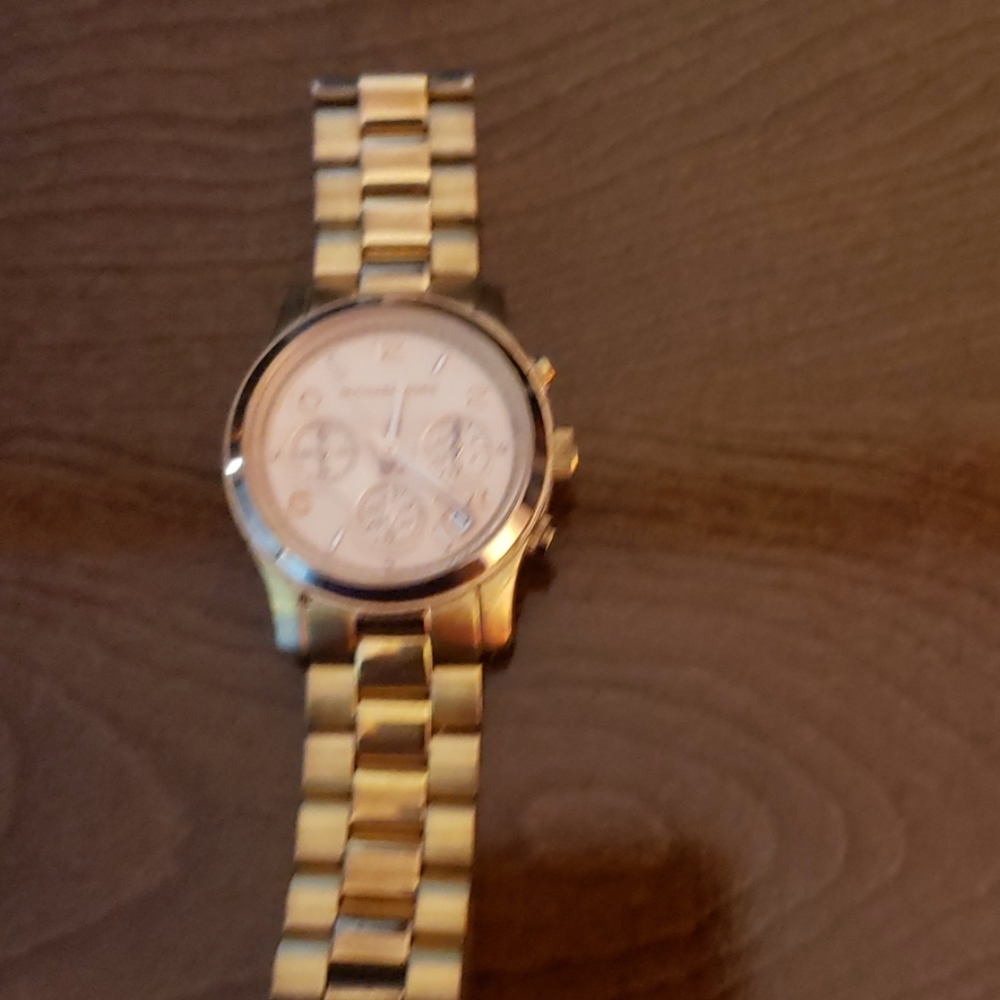 Michael Kors Rosegold watch